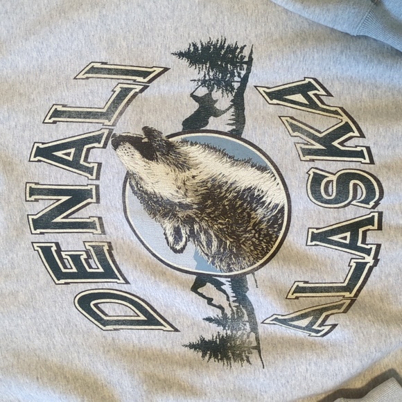 Rare Abercrombie Denali Wolf Sweatshirt - Picture 2 of 3